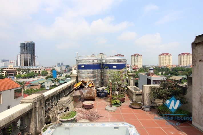 Lakeside colonial villa with lots of characters for rent in Tay Ho